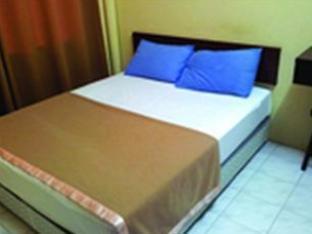 Jr Hotel Sitiawan Bagian luar foto